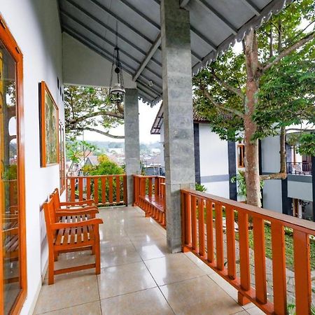 Guest House Gethsemane Salatiga Bagian luar foto