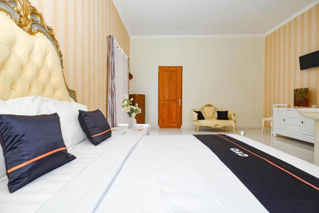 Guest House Gethsemane Salatiga Bagian luar foto